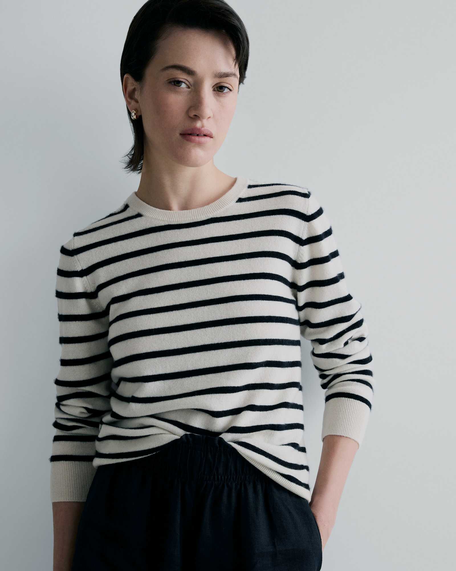 Ivory-black Stripe