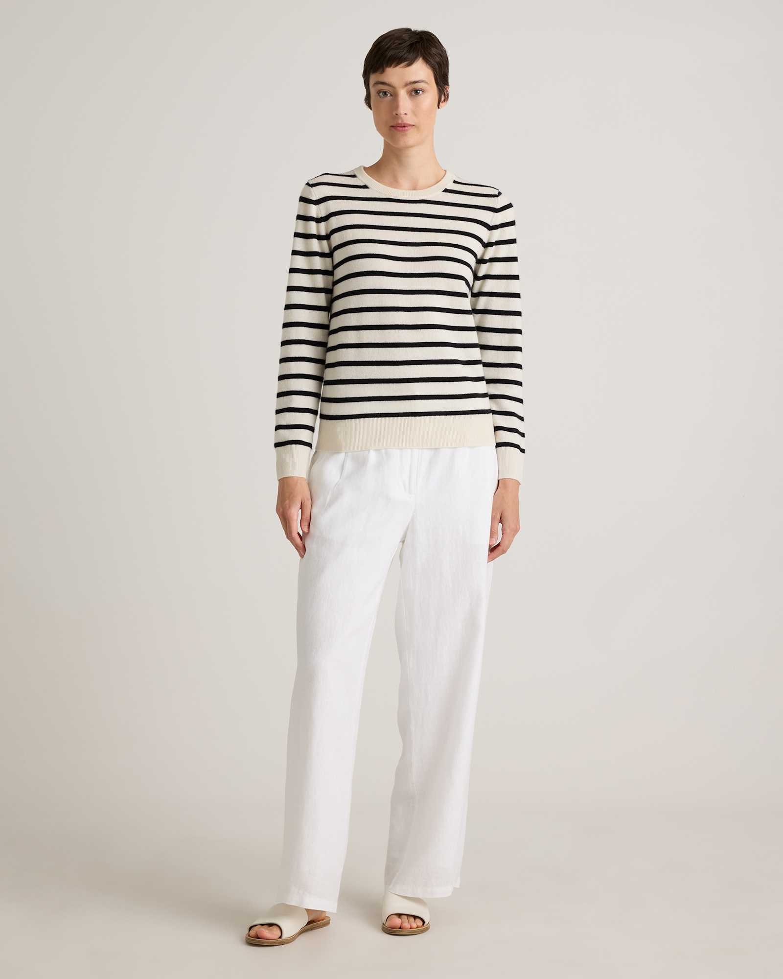 Ivory-black Stripe