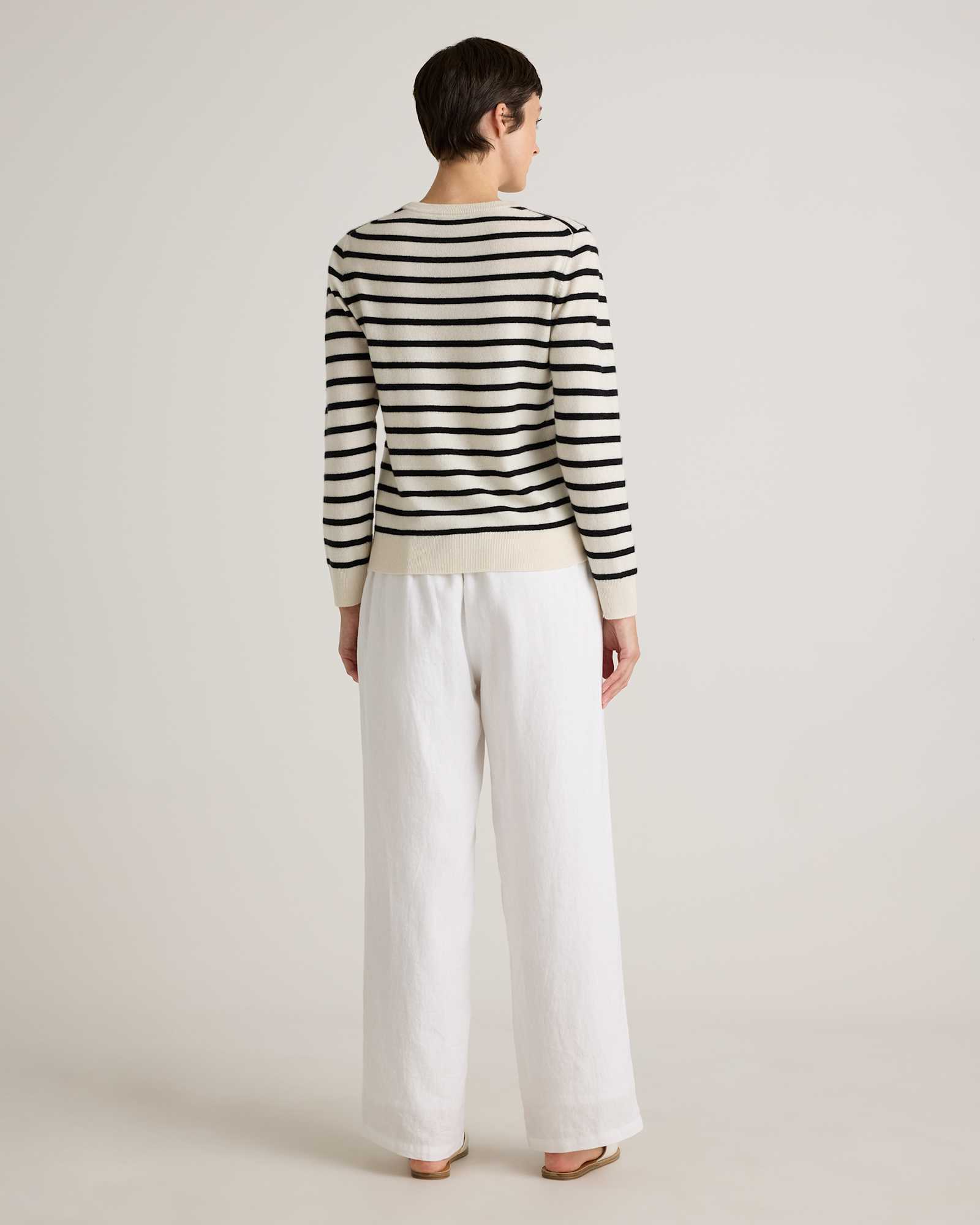 Ivory-black Stripe